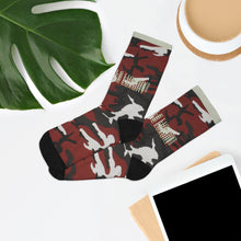 Load image into Gallery viewer, Recycled Poly Socks - red camo
